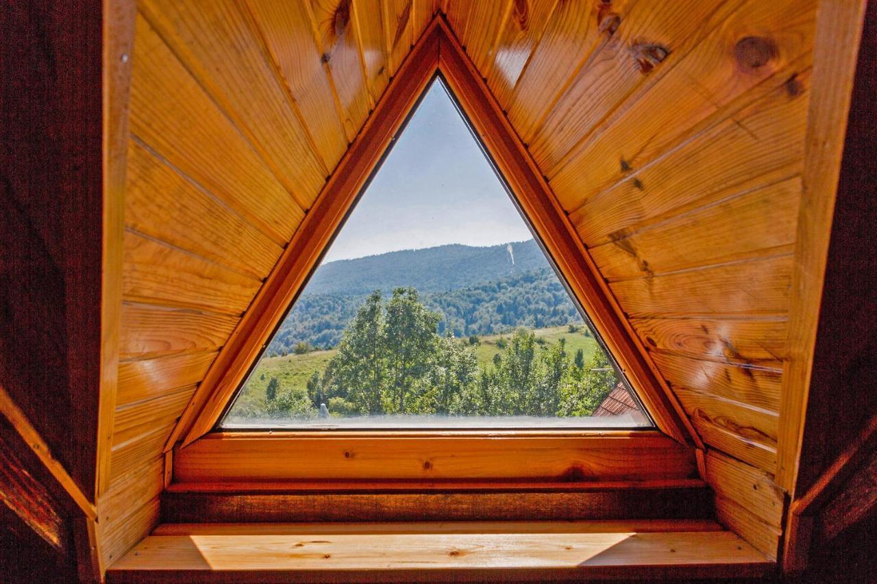 Andrea In Sertic Poljana - Haus Fuer 6 Personen Plitvička Jezera Buitenkant foto
